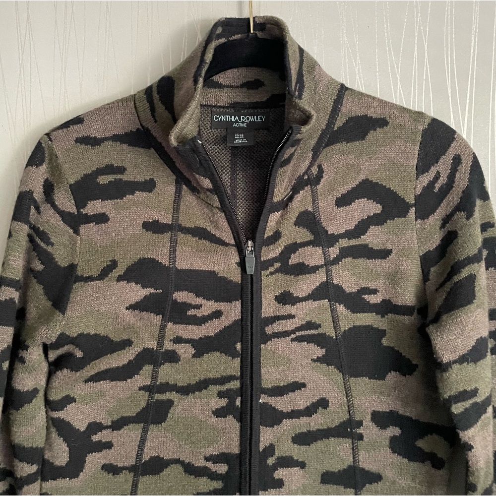 Cynthia Rowley Camp Sweater Jacket size XS - Picture 3 of 7